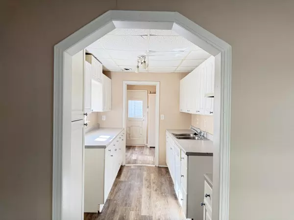 Farmington, MI 48336,21345 Inkster Road