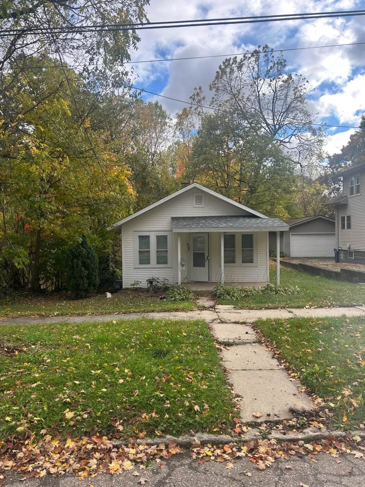 Niles, MI 49120,808 Clay Street