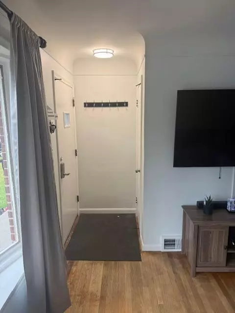 Trenton, MI 48183,2490 Pinetree Drive