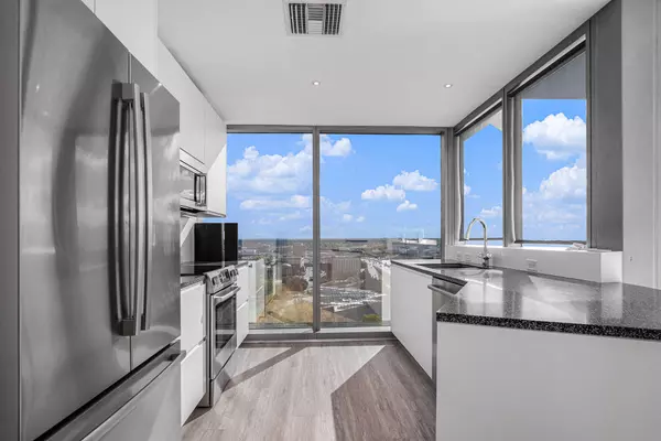 Grand Rapids, MI 49504,335 Bridge NW Street #1406