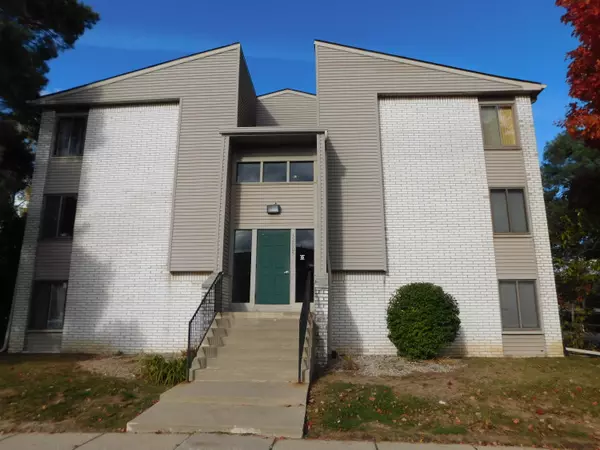 32005 W 12 Mile Road #206, Farmington Hills, MI 48334