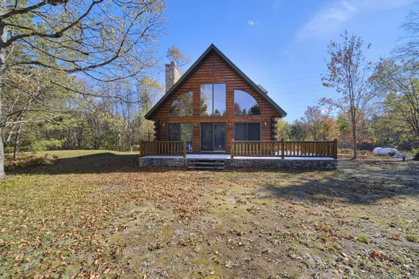 12207 9 Mile Road, Kaleva, MI 49645