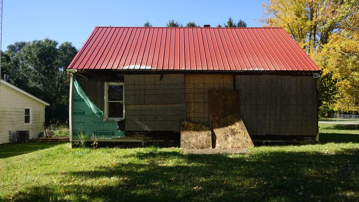 Benton Harbor, MI 49022,1226 N Benton Center Road