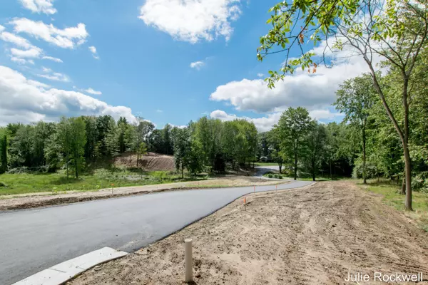 Grand Rapids, MI 49525,647 Crahen NE Avenue