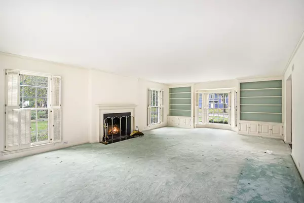 Kalamazoo, MI 49008,1734 Embury Road