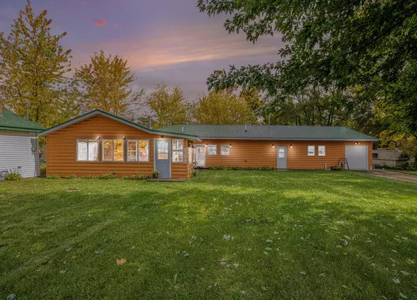 Dowagiac, MI 49047,53027 Twin Lakes Road