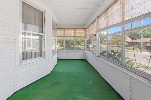 Grand Rapids, MI 49504,631 Pine NW Avenue