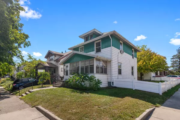 Grand Rapids, MI 49504,631 Pine NW Avenue