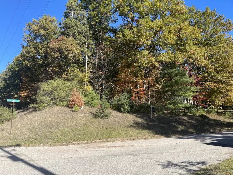 Oakridge Drive #Lot 1, Ludington, MI 49431