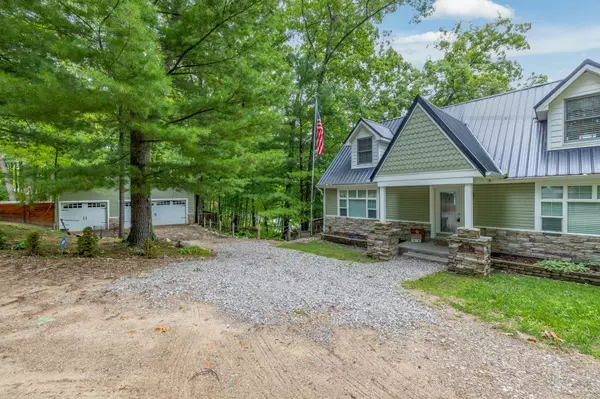 Evart, MI 49631,506 Mclachlan Point