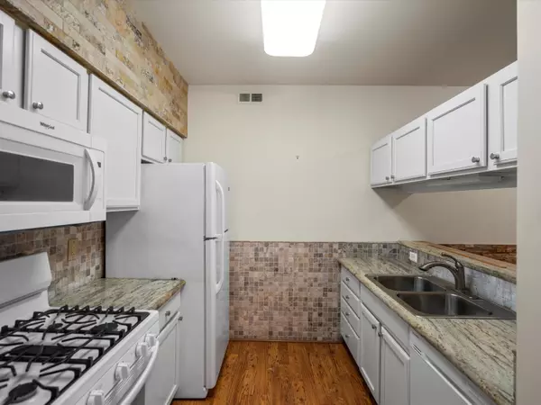 Ann Arbor, MI 48103,846 W Summerfield Gln Circle