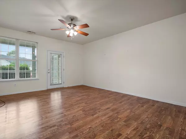 Ann Arbor, MI 48103,846 W Summerfield Gln Circle