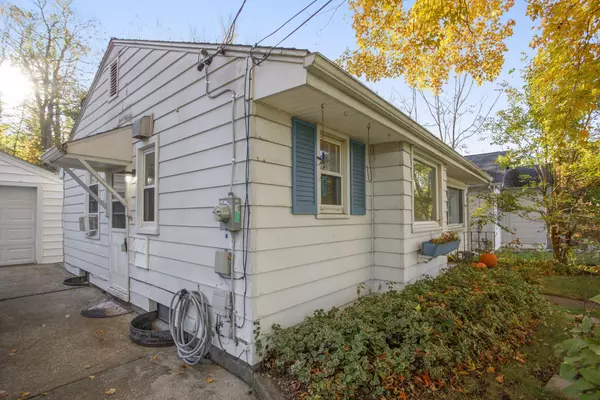 Parchment, MI 49004,438 Elmhurst Avenue