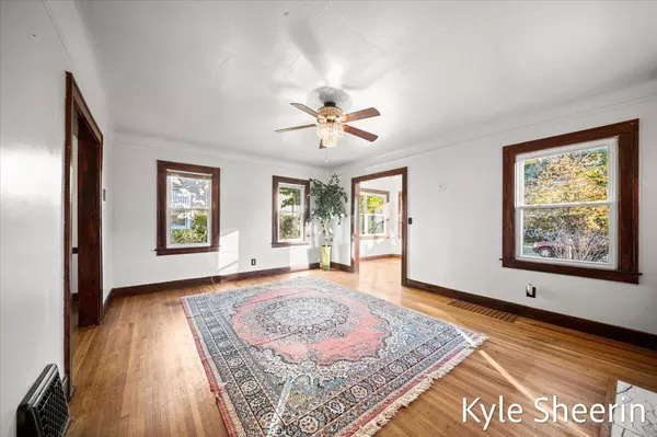 Grand Rapids, MI 49507,507 Elliot SE Street