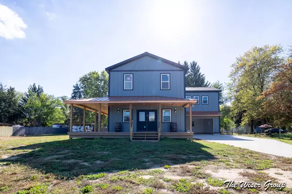 Kentwood, MI 49548,402 48th SE Street
