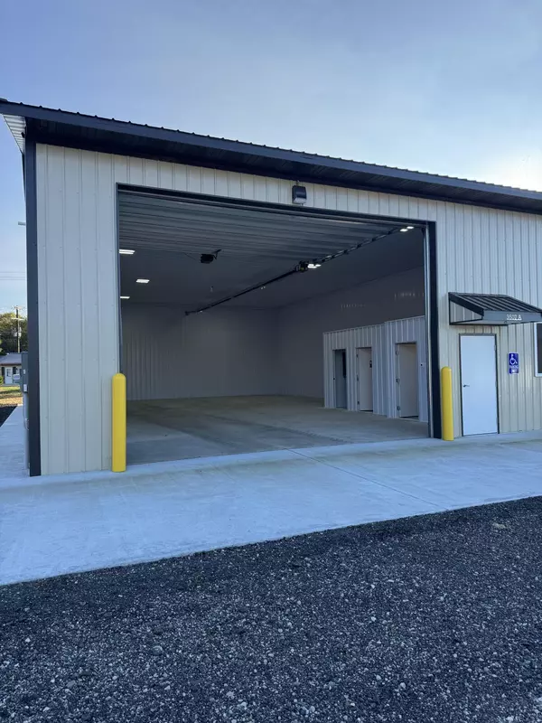 Allegan, MI 49010,3507 Babylon Road #A & B