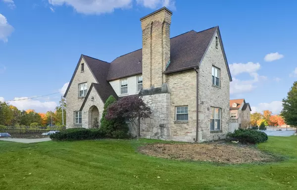 Norton Shores, MI 49441,3611 Henry Street