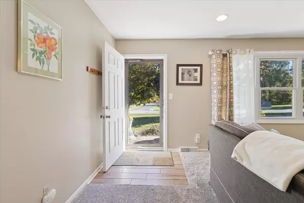 Rockford, MI 49341,8241 courtland NE Drive