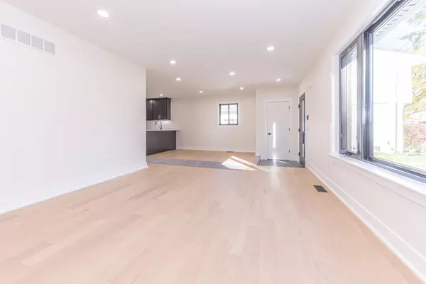 Livonia, MI 48154,14557 Richfield Street