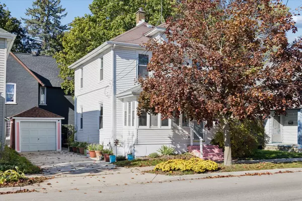 Grand Rapids, MI 49504,205 Lane NW Avenue