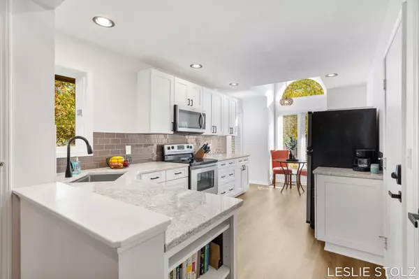 Grand Rapids, MI 49505,2037 Tall Meadow NE Street