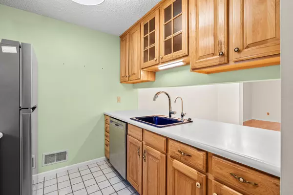 Kalamazoo, MI 49008,3851 Greenleaf Circle