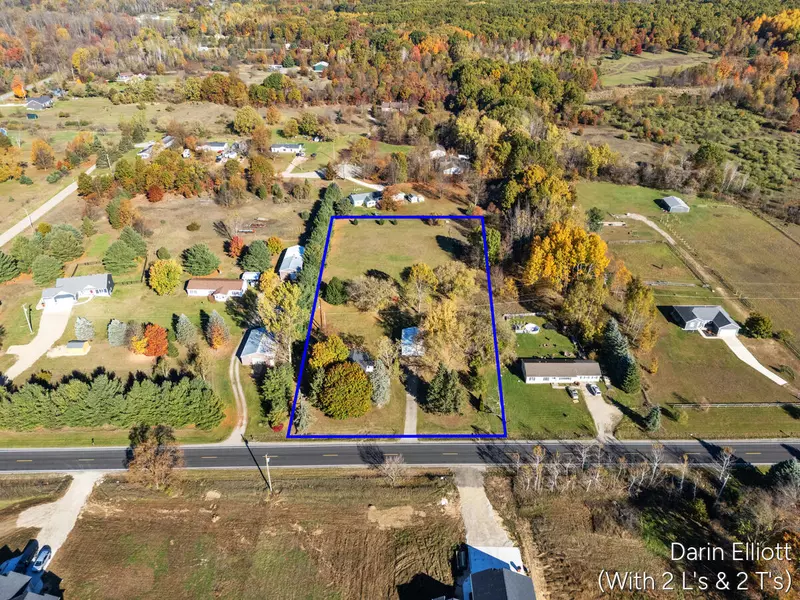 6555 17 Mile NE Road, Cedar Springs, MI 49319