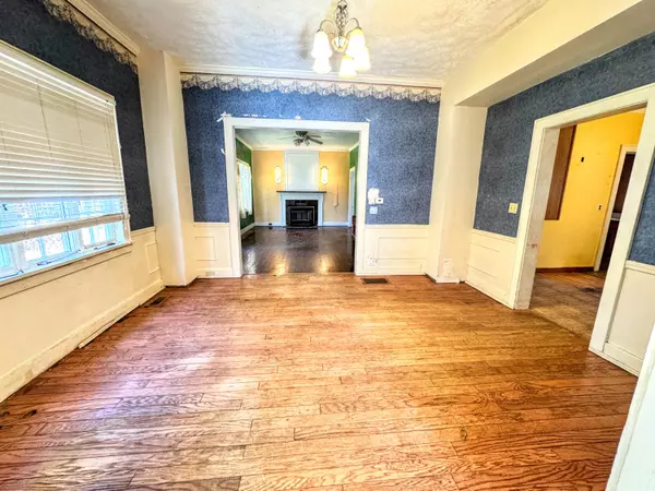 Cedar Springs, MI 49319,144 E Ash