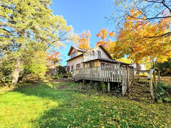 Cedar Springs, MI 49319,144 E Ash