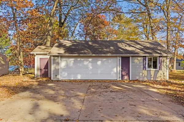 13165 Hilltop Drive NE Drive, Gowen, MI 49326