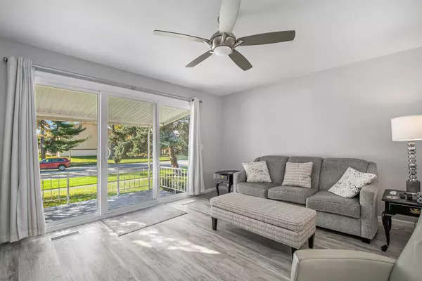 Kentwood, MI 49548,713 60th SE Street