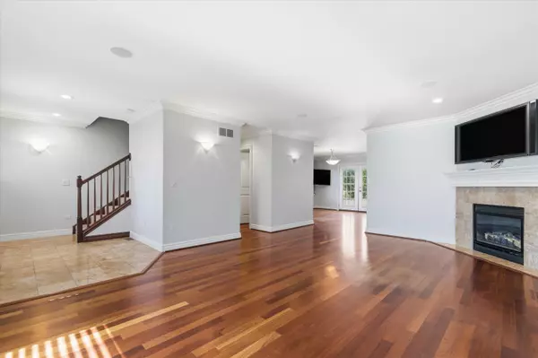 Madison Heights, MI 48071,758 W Woodside Avenue