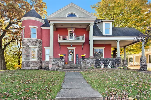 306 W Michigan Avenue, Three Rivers, MI 49093