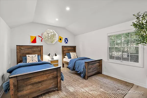 Saugatuck, MI 49453,6365 Waters Edge Lane