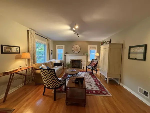 Grand Rapids, MI 49507,2347 Jefferson SE Drive