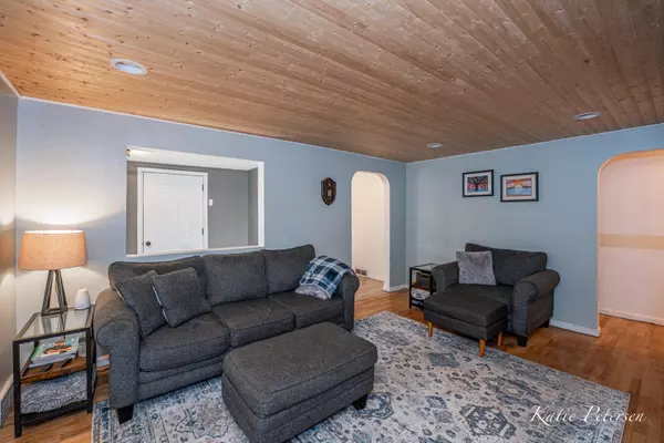 Plainwell, MI 49080,150 W First Avenue