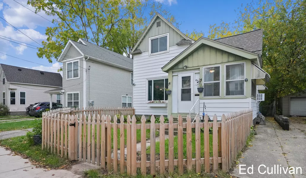 824 Arianna NW Street, Grand Rapids, MI 49504