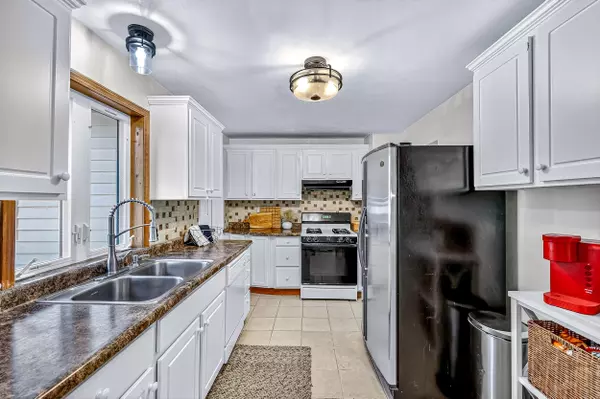 Muskegon, MI 49445,1934 E River Road