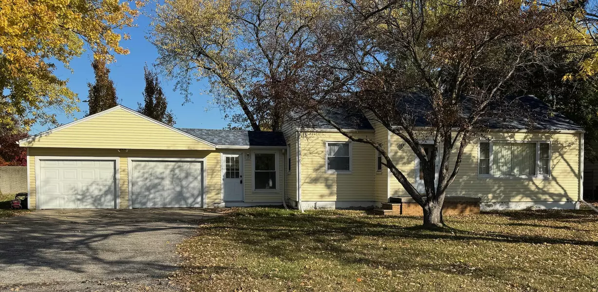 1037 E Hill Road, Grand Blanc, MI 48439