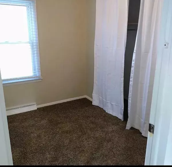 Kalamazoo, MI 49048,1718 Henson Avenue