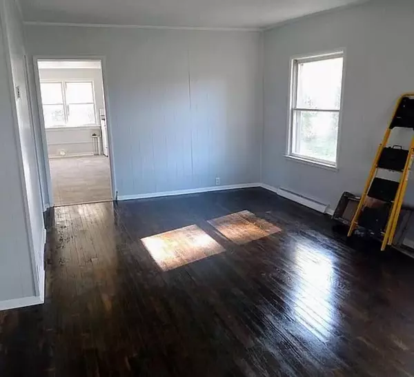 Kalamazoo, MI 49048,1718 Henson Avenue