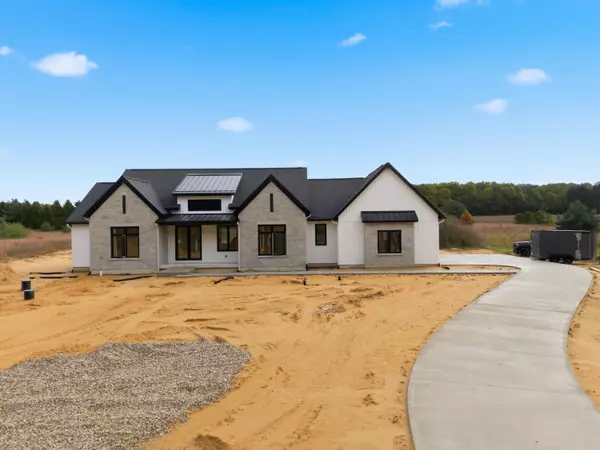 Mattawan, MI 49071,61121 Airpark Lane