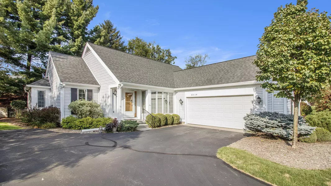 4519 Thornberry SE Drive, Grand Rapids, MI 49546