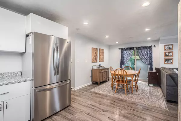 Holland, MI 49424,702 Butternut Drive