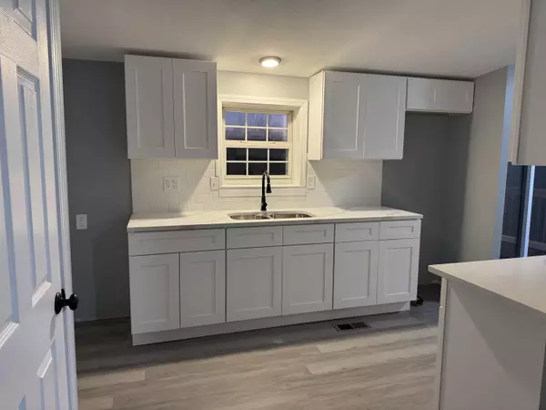 Cedar Springs, MI 49319,8680 16 Mile NE Road