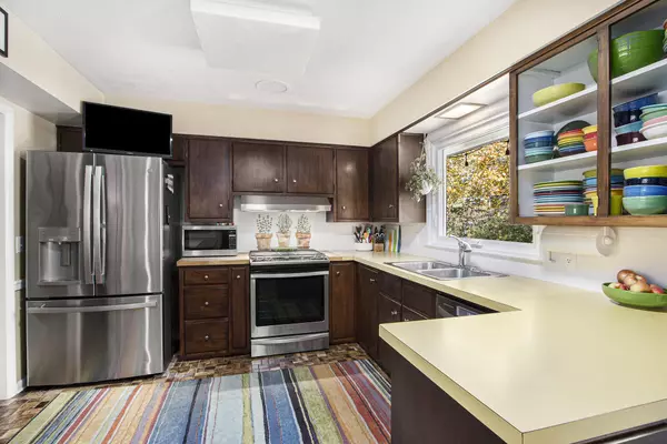 Portage, MI 49002,5129 Woodmont Drive