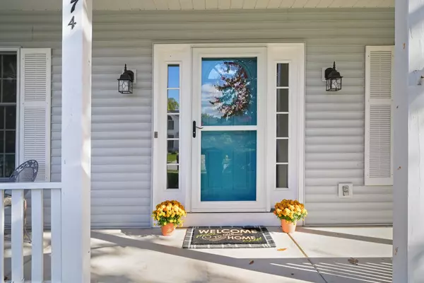 Grand Rapids, MI 49546,1674 Riva Ridge SE Drive