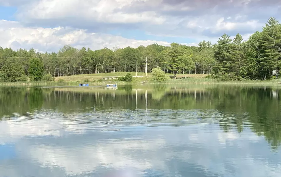 4953 M-37, Baldwin, MI 49304