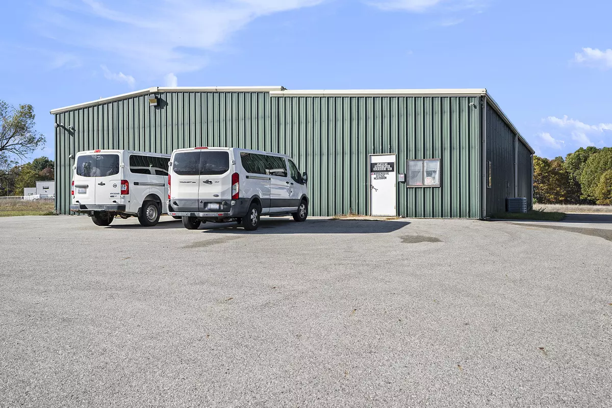 Newaygo, MI 49337,515 S Division Street