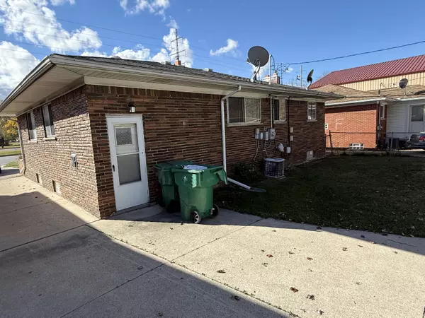 Eastpointe, MI 48021,16475 E 8 Mile Road